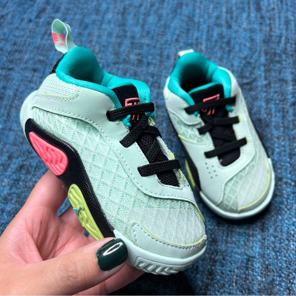 Nike Jordan Tatum 2 Sneakers in Mint Foam Black Hyper Jade Toddler Size 6C